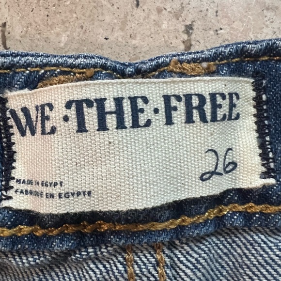 Free People Beginner's Luck Low Rise Slouch Shorts Felicity Wash Size 26 - Picture 7 of 8